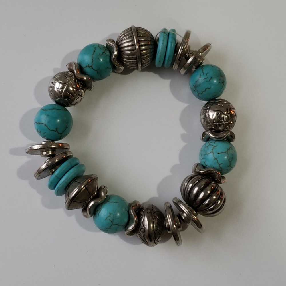 Turquoise and Silver Bracelet- stretchy
